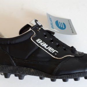New BAUER 61621 Stealer sports shoe with cleats